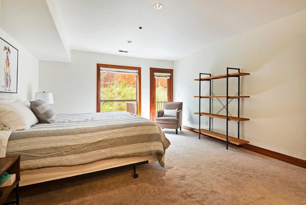 פארק סיטי Stunning Location 2Bdr Condo Retreat מראה חיצוני תמונה