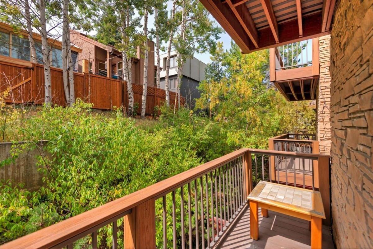 פארק סיטי Stunning Location 2Bdr Condo Retreat מראה חיצוני תמונה